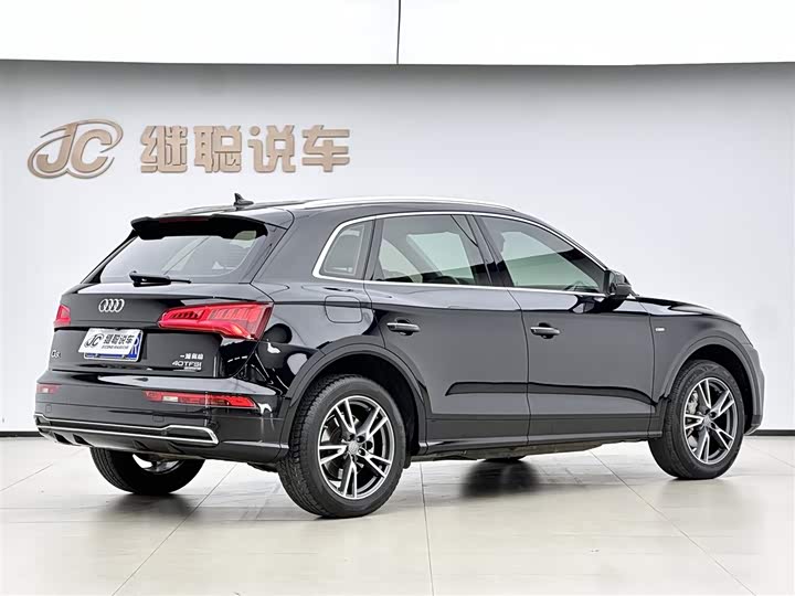 Audi Q5L 2018 40 TFSI V — фото 5