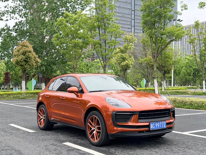 Porsche Macan 2022 Macan 2.0 T — фото 3