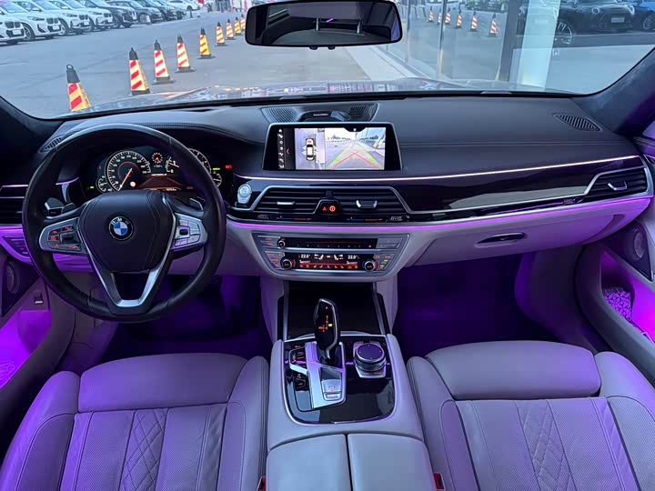 BMW 7 Series 750Li xDrive — фото 4