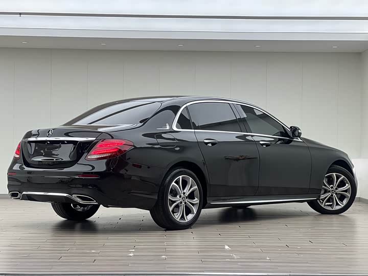 Mercedes-Benz E-Class рестайлинг E 300 L стиль — фото 12