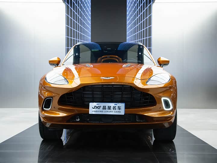 Aston Martin DBX 2022 3.0 T STRAIGHT-SIX — фото 2