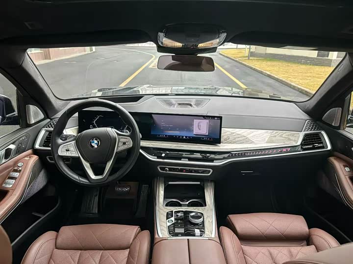 BMW X7 2023 x Drive 40i — фото 6