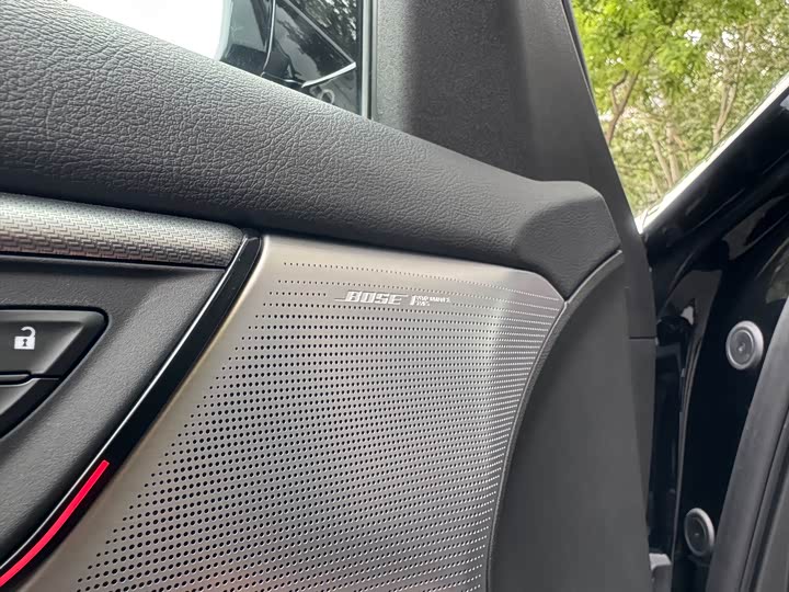 Cadillac CT5 2023 28 T Premium — фото 7