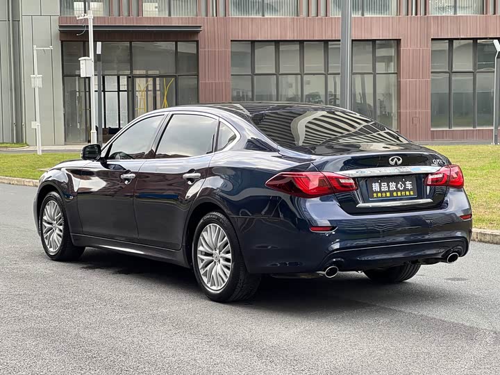 Infiniti Q70 2017 Q 70 L 2.5 L — фото 6