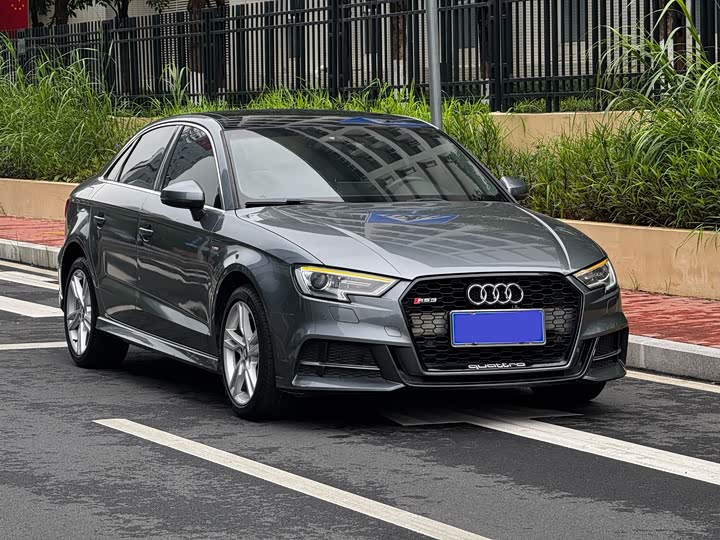 Audi A3 2018 30 Limousine 35 TFSI — фото 4
