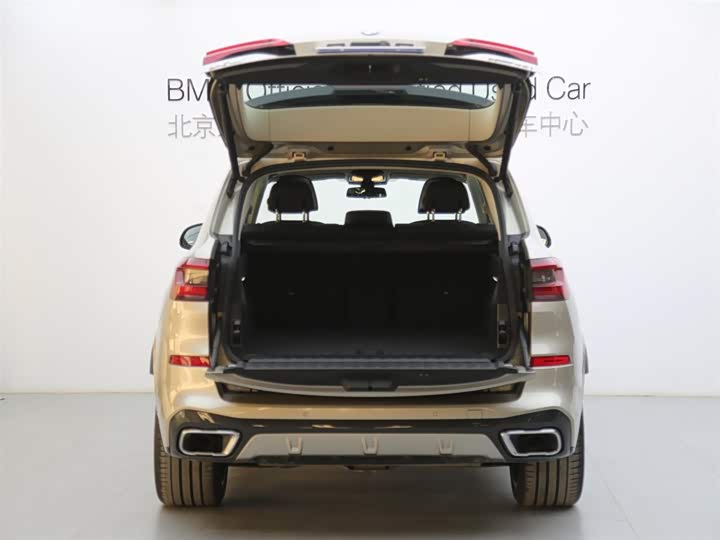 BMW X5 2019 x Drive 40i M — фото 6