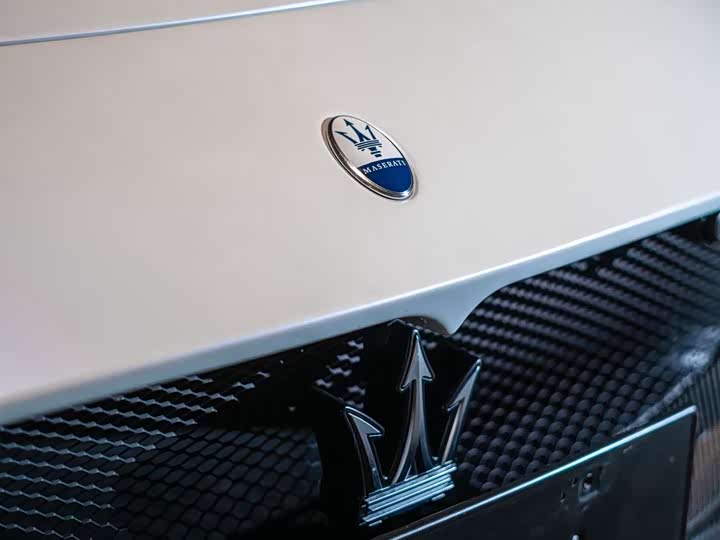 Maserati MC20 2023 3.0 T — фото 3