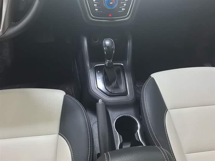 Changan CS35 2017 1.6 L ATLuxury — фото 14