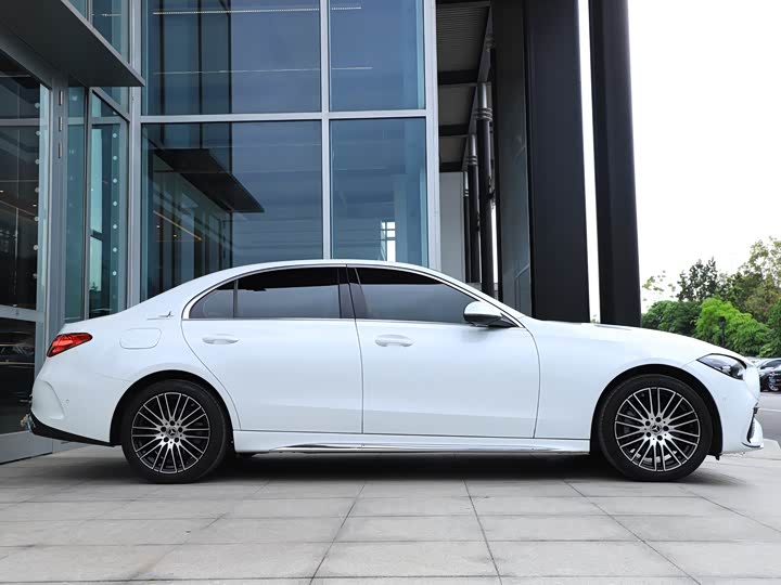 Mercedes-Benz C-Class 2024 C 260 L — фото 10