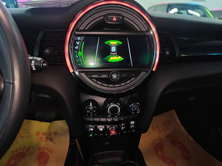 MINI Hatch — фото 13