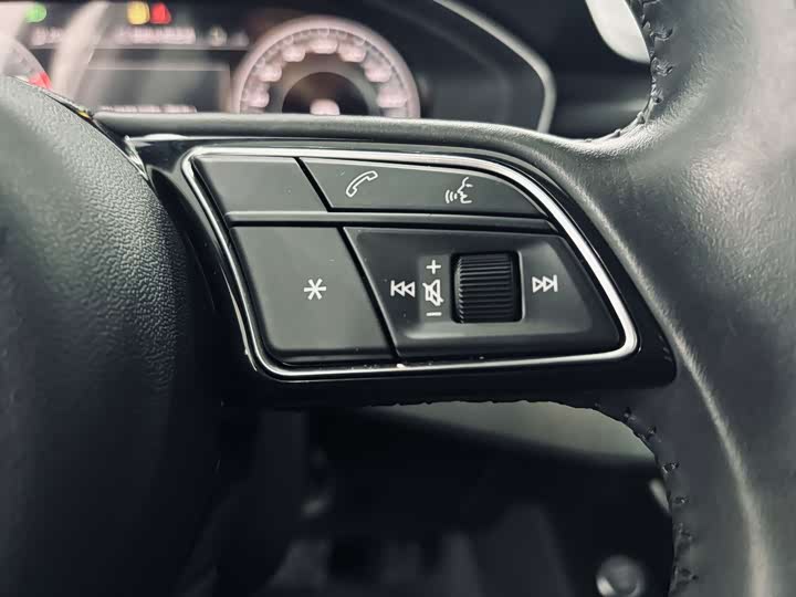 Audi A4L 2020 40 TFSI — фото 18