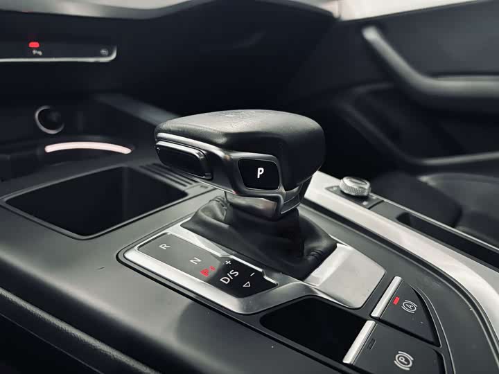 Audi A4L 2020 40 TFSI — фото 24