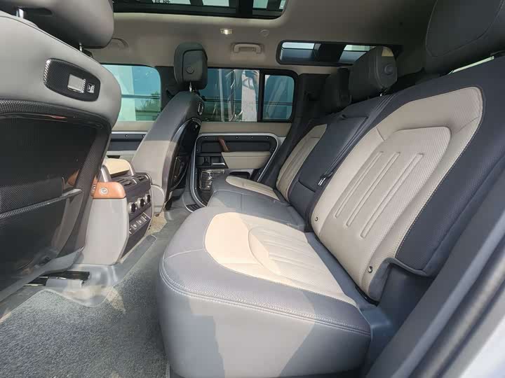 Land Rover Defender — фото 14