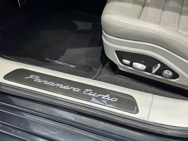 Porsche Panamera 2021 Panamera Turbo S 4.0 T — фото 9