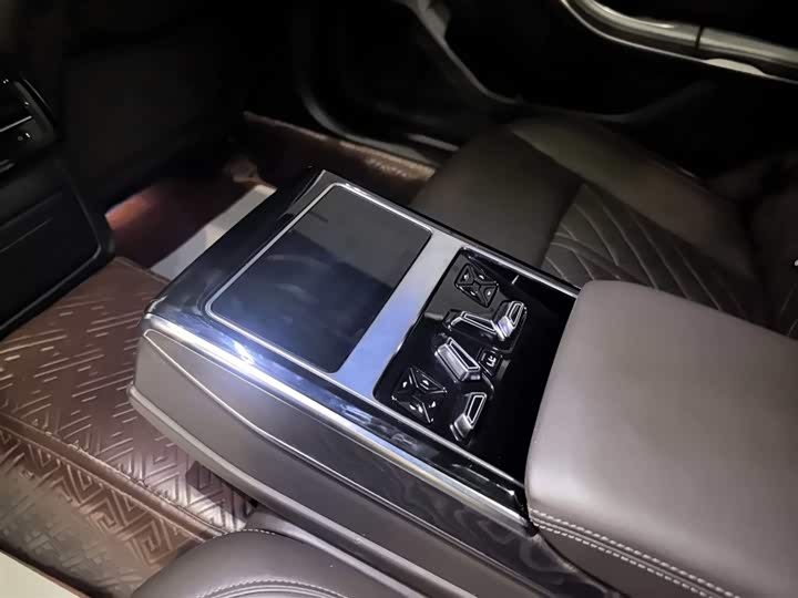 Audi A8 2023 A 8 L 50 TFSI quattro — фото 10