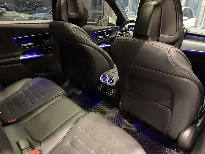 Mercedes-Benz GLC 2024 GLC 260 L 4 MATIC Luxury 5 — фото 11