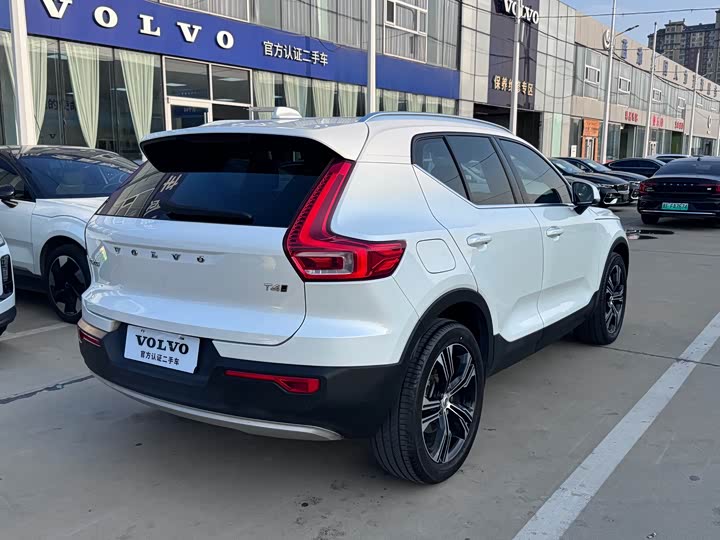 Volvo XC40 2021 T 4 WD — фото 4