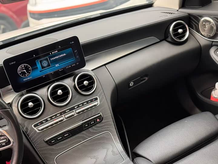 Mercedes-Benz C-Class 2019 C 180 L — фото 14