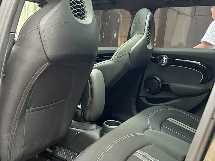 MINI Hatch — фото 15