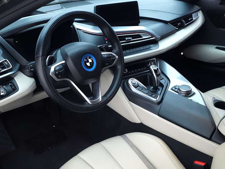 BMW i8 2014 Standard — фото 47