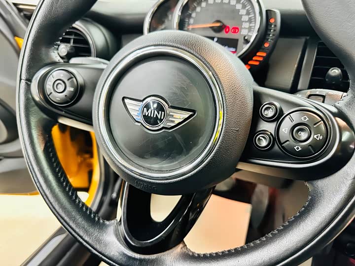 MINI Hatch — фото 38