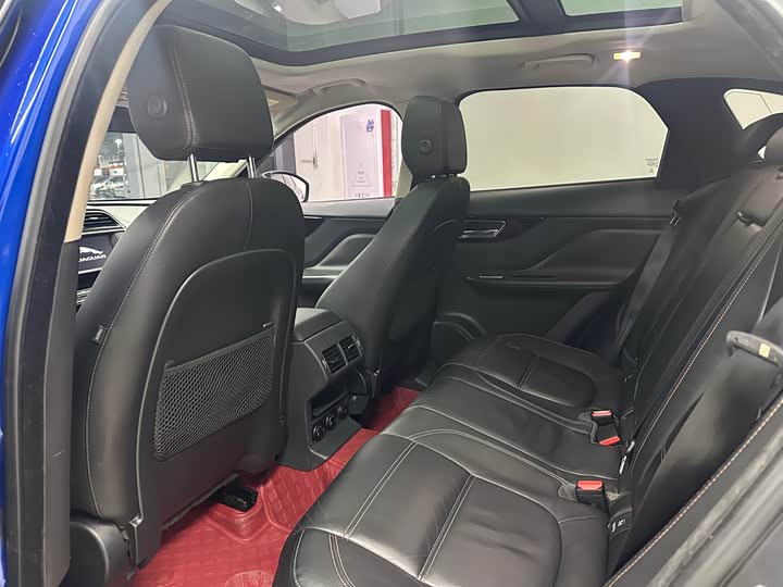 Jaguar F-PACE 2018 2.0 T 4 WDR-Sport — фото 8