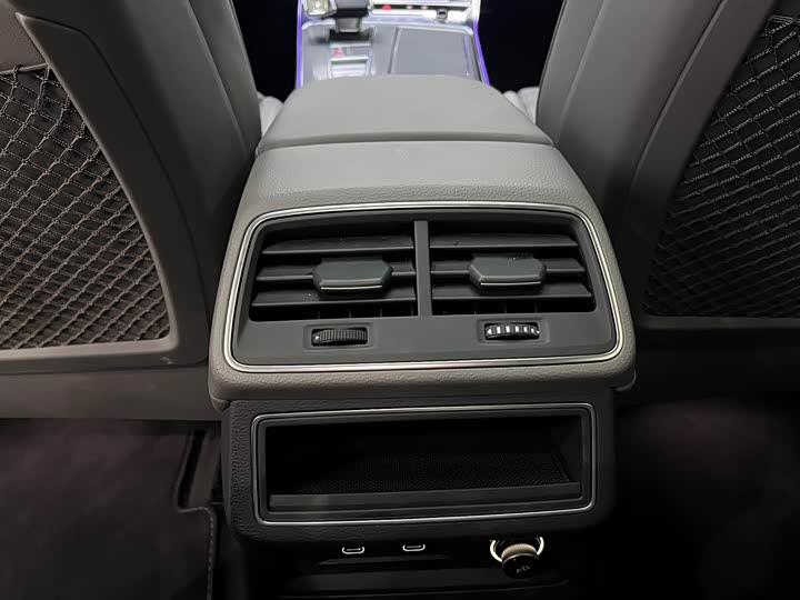 Audi A6L 2023 40 TFSI — фото 13