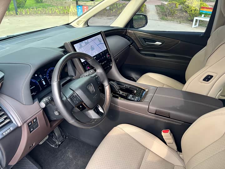 Toyota Vellfire — фото 7
