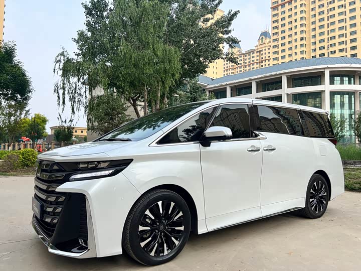 Toyota Vellfire — фото 3