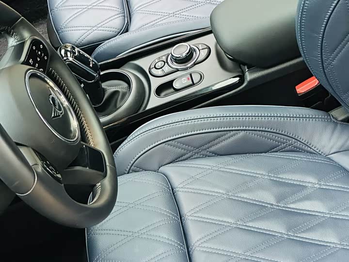MINI Clubman — фото 17
