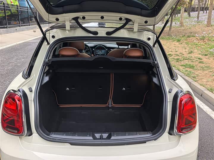 MINI Hatch — фото 16