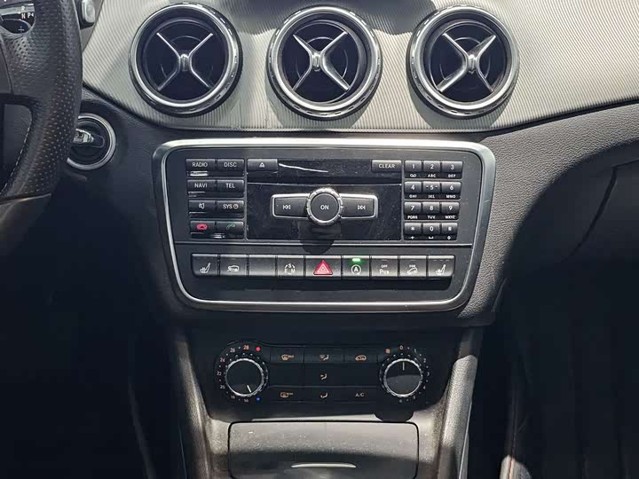 Mercedes-Benz GLA 2015 GLA 220 4 MATIC — фото 9