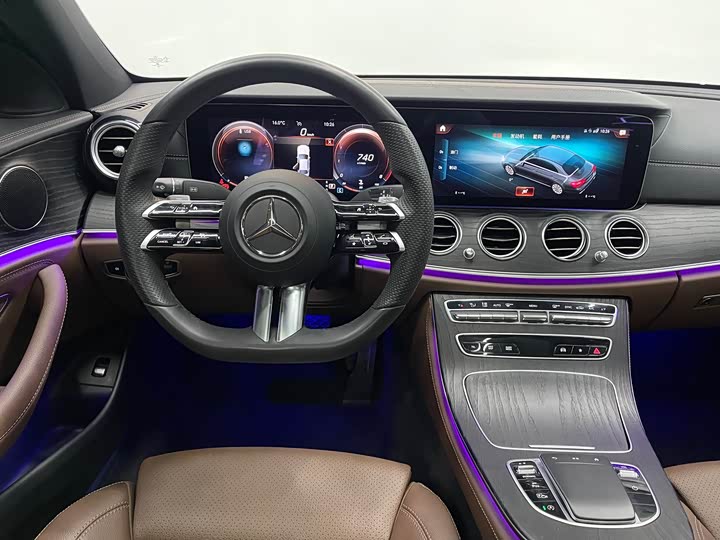 Mercedes-Benz E-Class 2022 E 260 L Sport — фото 12