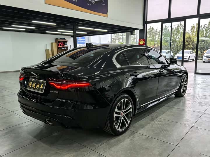 Jaguar XEL 2023 2.0 T 250 PS R-DYNAMIC S — фото 8