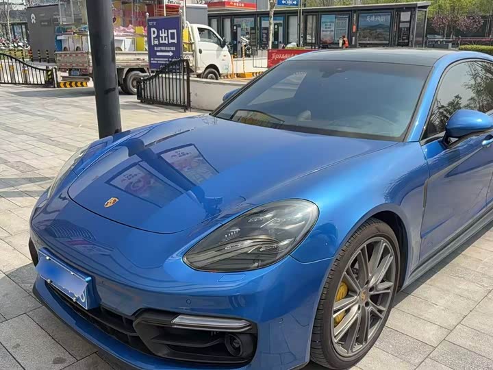 Porsche Panamera 2019 Panamera GTS 4.0 T — фото 2