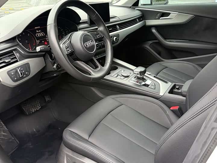 Audi A4L 30 40 TFSI базовая — фото 4