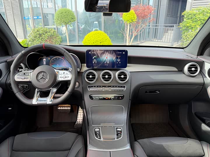 Mercedes-Benz GLC 2022 AMG GLC 43 4 MATIC — фото 9