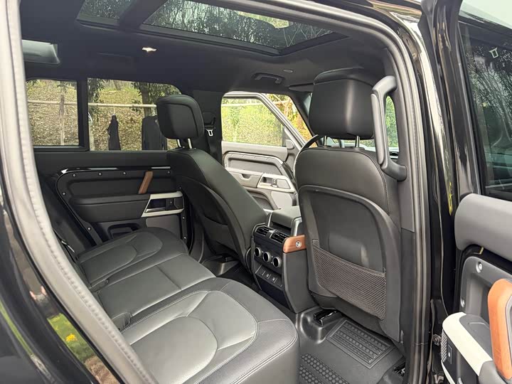 Land Rover Defender — фото 4