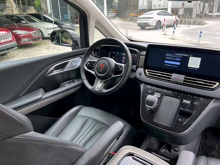 Hongqi HQ9 PHEV 2024 2.0 T 4 WD — фото 8