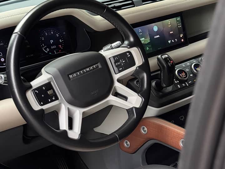 Land Rover Defender — фото 17
