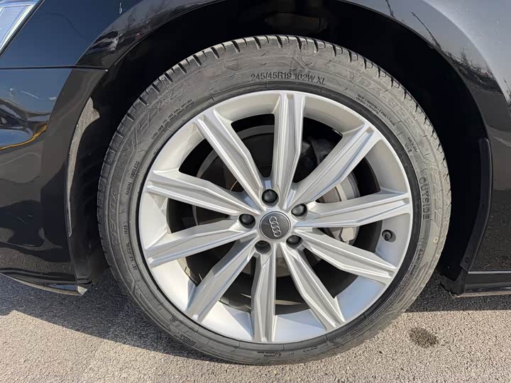 Audi A6L 2022 45 TFSI — фото 40