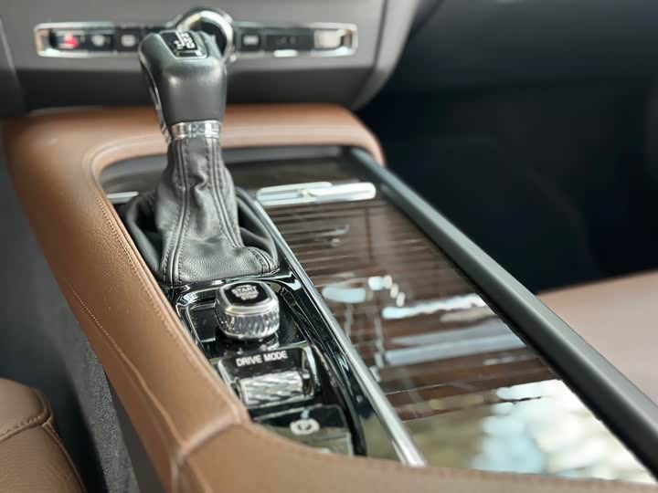 Volvo S90 2017 T 4 — фото 16