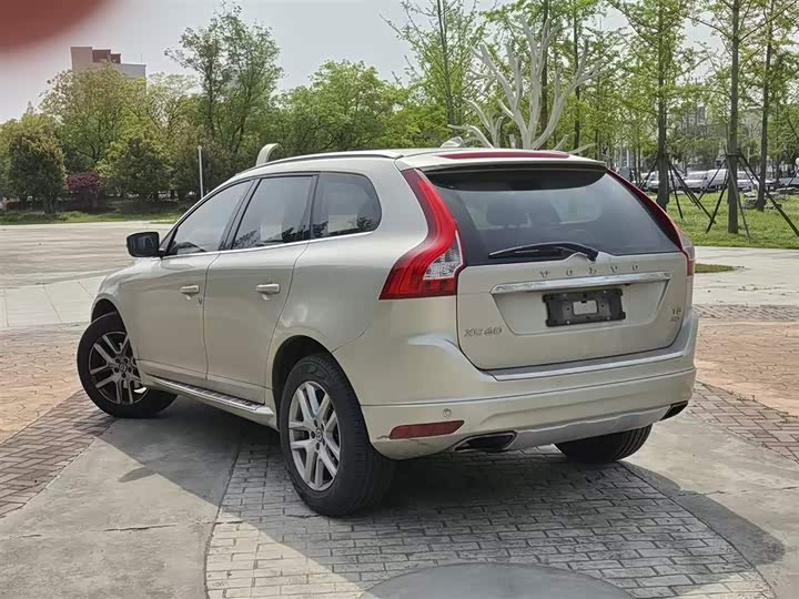 Volvo XC60 2017 T 5 AWD — фото 22