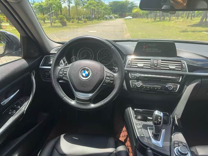 BMW 3 Series 320Li стиль — фото 6