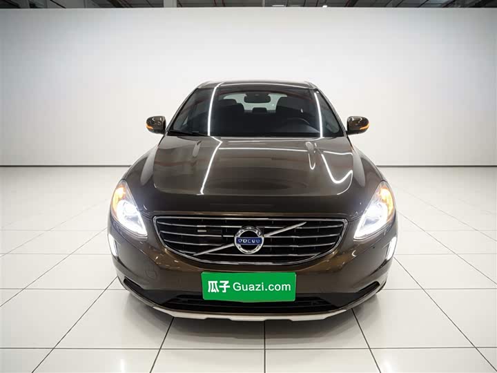 Volvo XC60 2017 T 5 AWD — фото 3