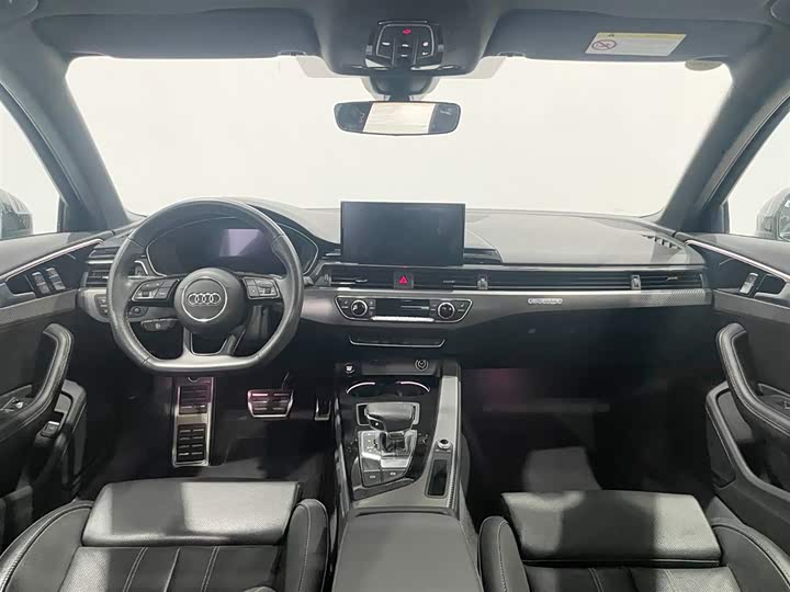 Audi A4L 2024 40 TFSI quattro RS — фото 12