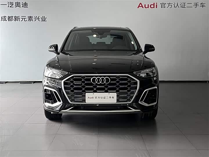 Audi Q5L 2022 40 T — фото 2