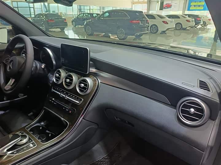 Mercedes-Benz GLC 260 4MATIC люкс — фото 5