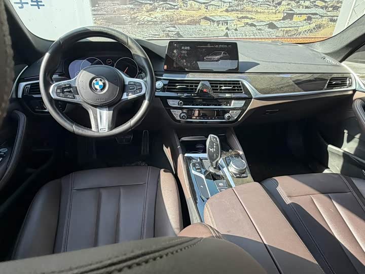 BMW 5 Series рестайлинг 525Li M спортпакет — фото 6
