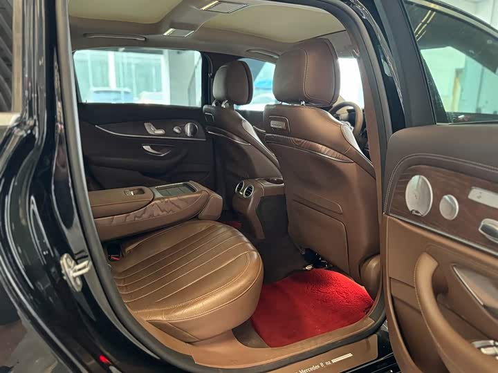 Mercedes-Benz E-Class 2019 E 300 L Luxury — фото 11